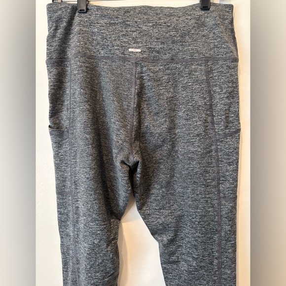 2 pairs of Aerie gray leggings with side pockets size XL - Picture 7 of 15